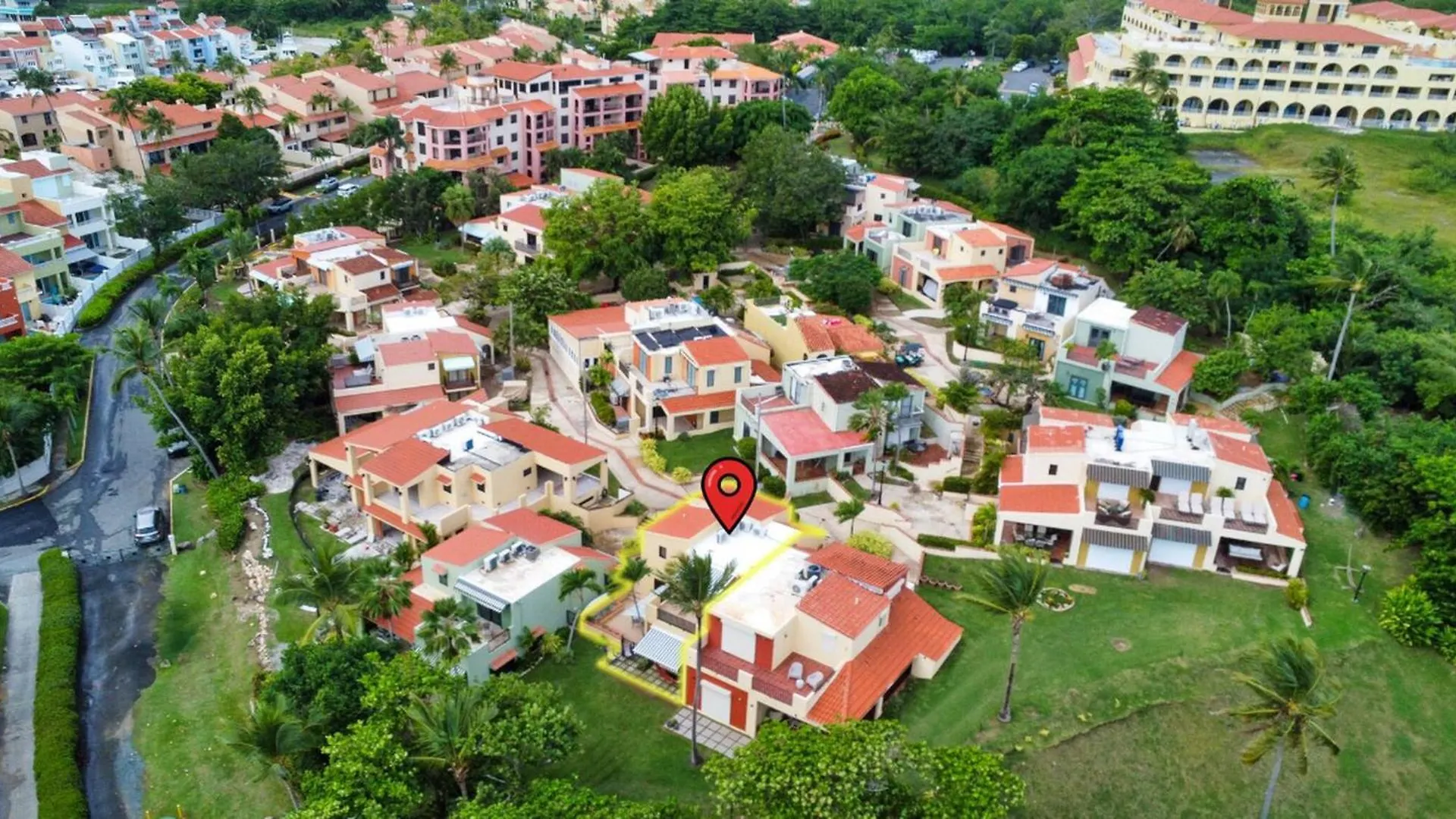 Charming Oceanview Property, Perfect For Families Humacao